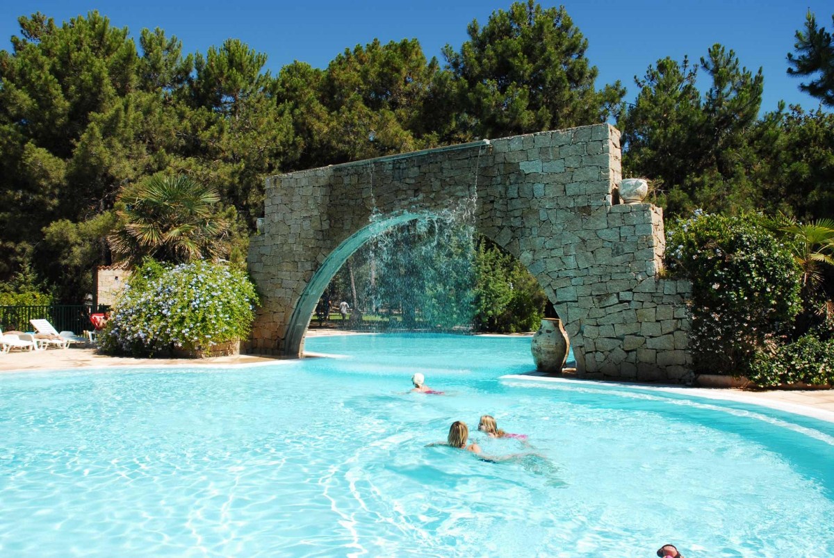 Camping Corse Perla di Mare : vos vacances les pieds dans l&rsquo;eau !